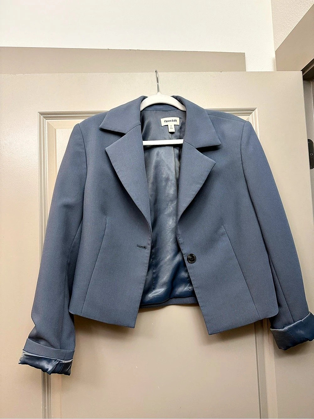 Open Edit The Icon Cropped Blazer